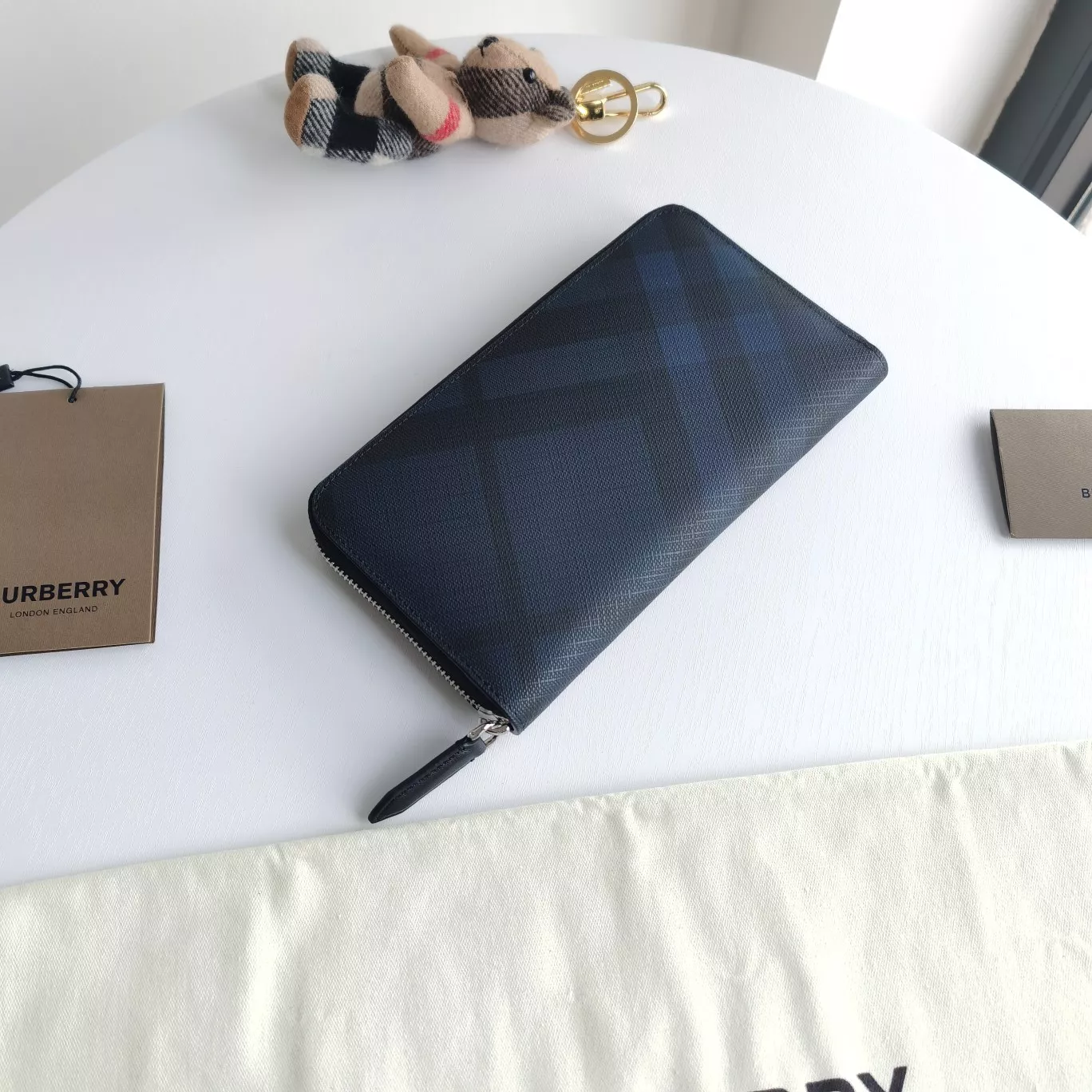 Burberry AAA Man Wallets AllSeason 5313