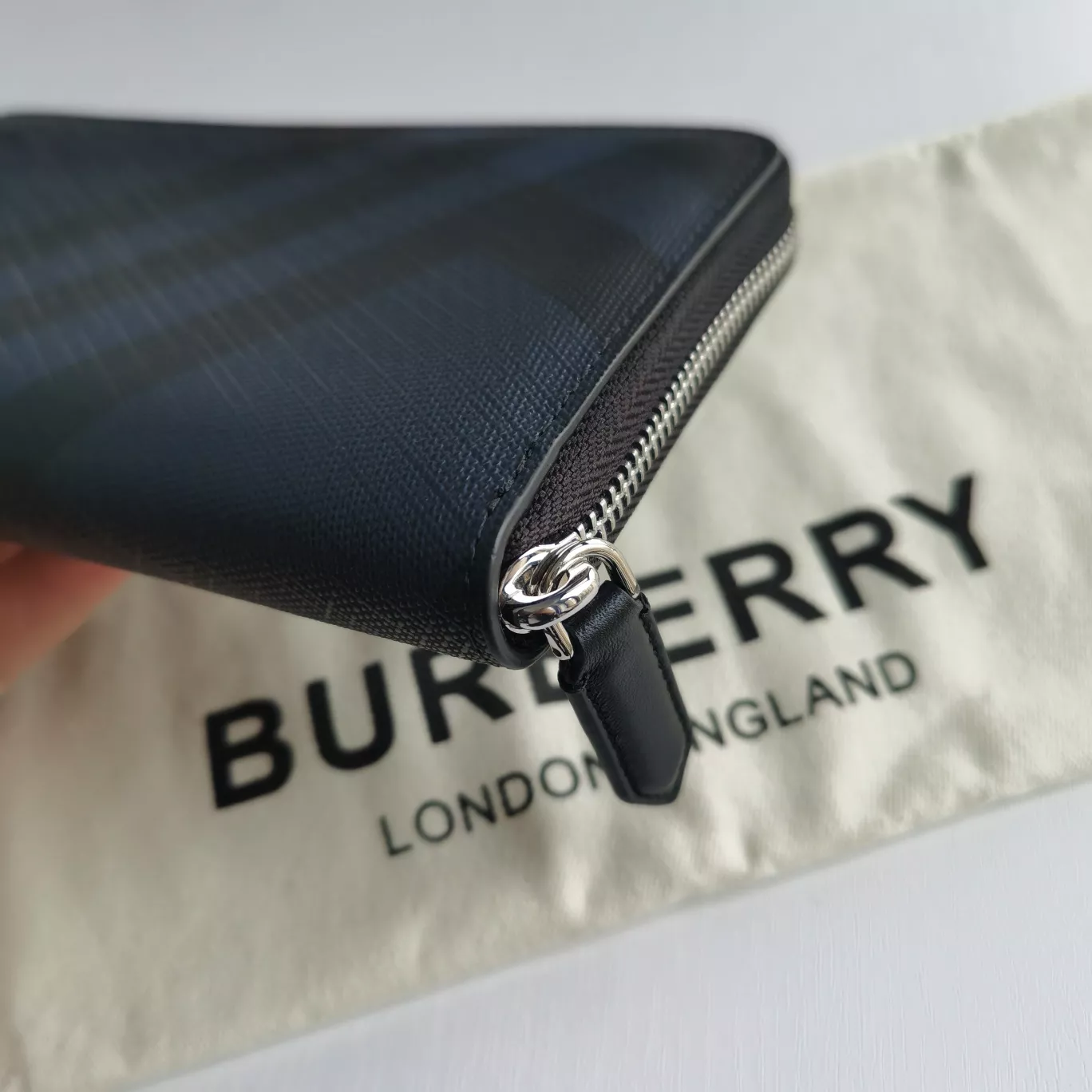 Burberry AAA Man Wallets AllSeason 5313