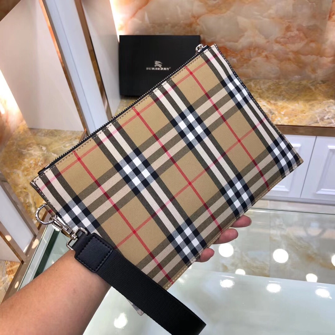 Burberry AAA Man Wallets Cozy 3610