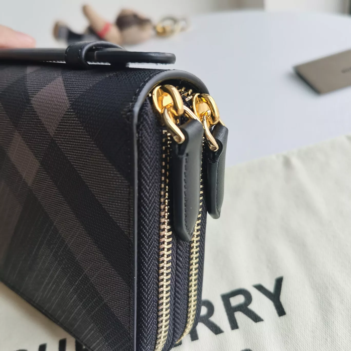 Burberry AAA Man Wallets EyeCatching 3908