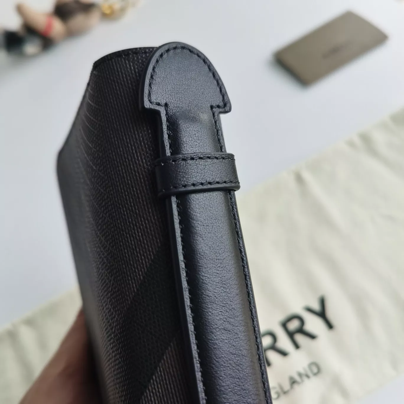 Burberry AAA Man Wallets EyeCatching 3908