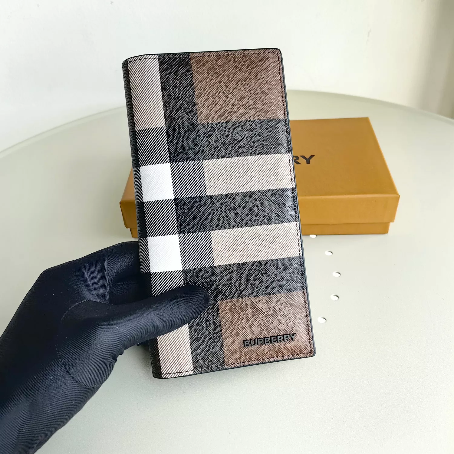 Burberry AAA Man Wallets Fashionable 1689