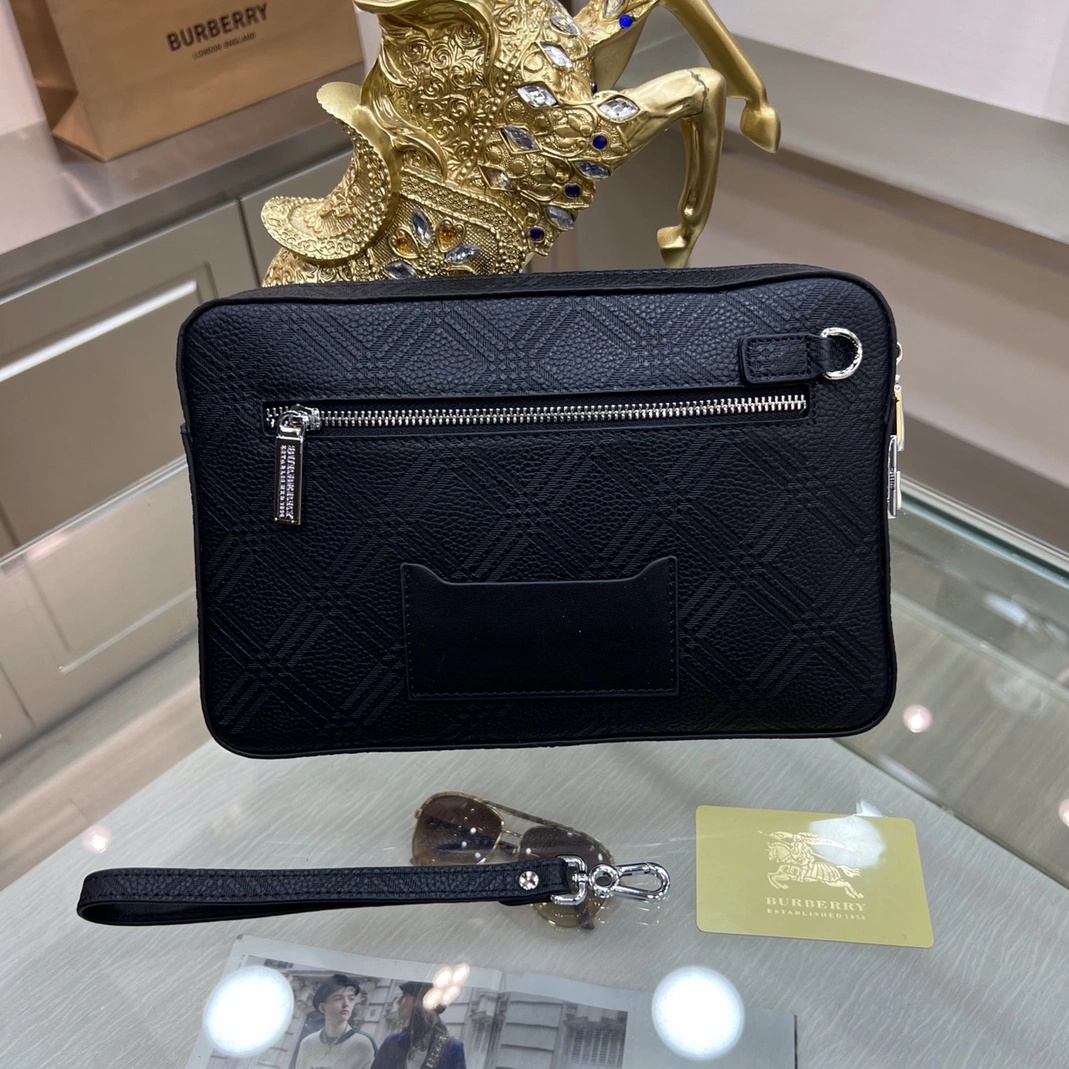 Burberry AAA Man Wallets Minimalist 2708