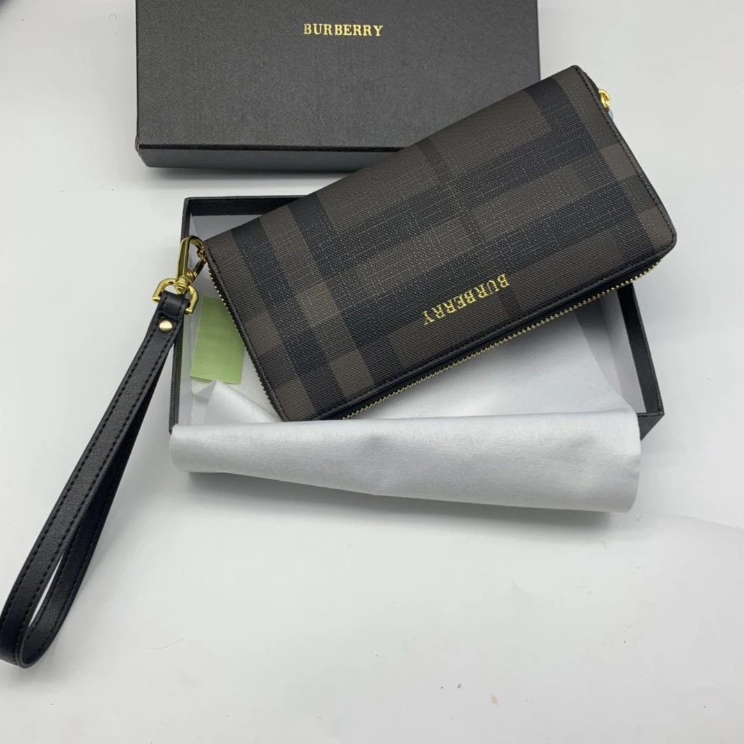 Burberry AAA Man Wallets Modern 9600