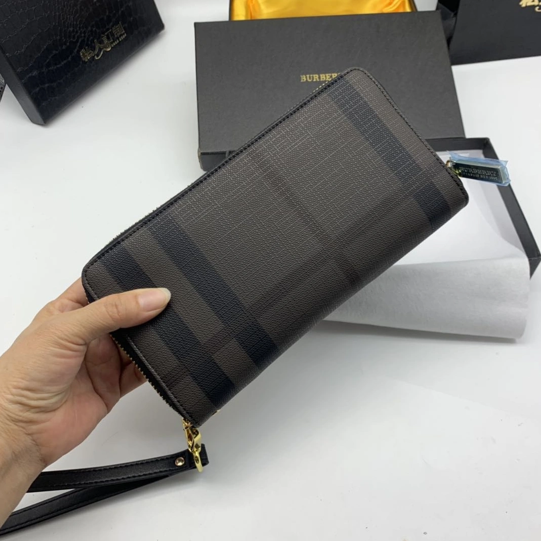 Burberry AAA Man Wallets Modern 9600
