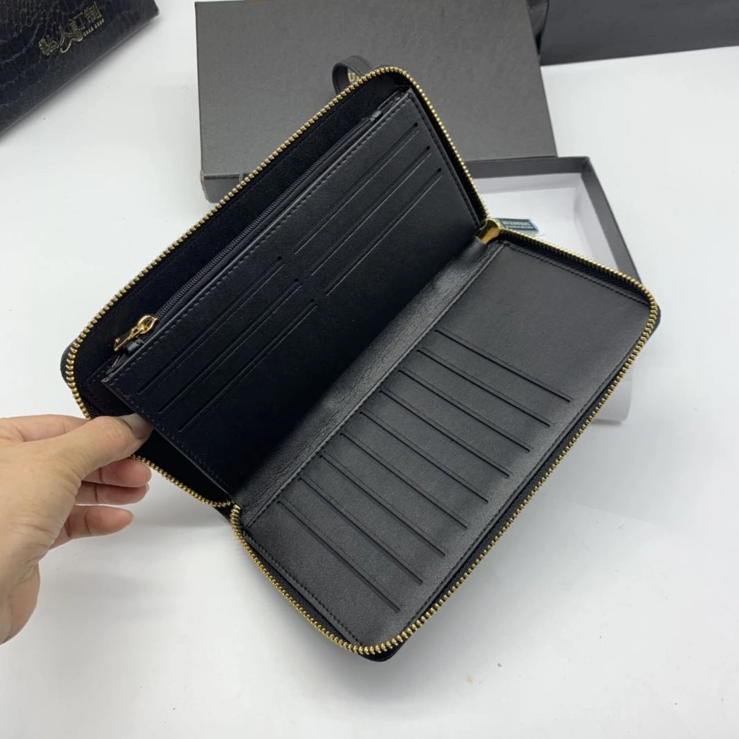 Burberry AAA Man Wallets Modern 9600