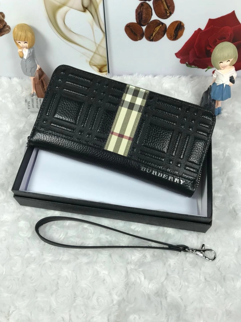 Burberry AAA Man Wallets Resilient 1678