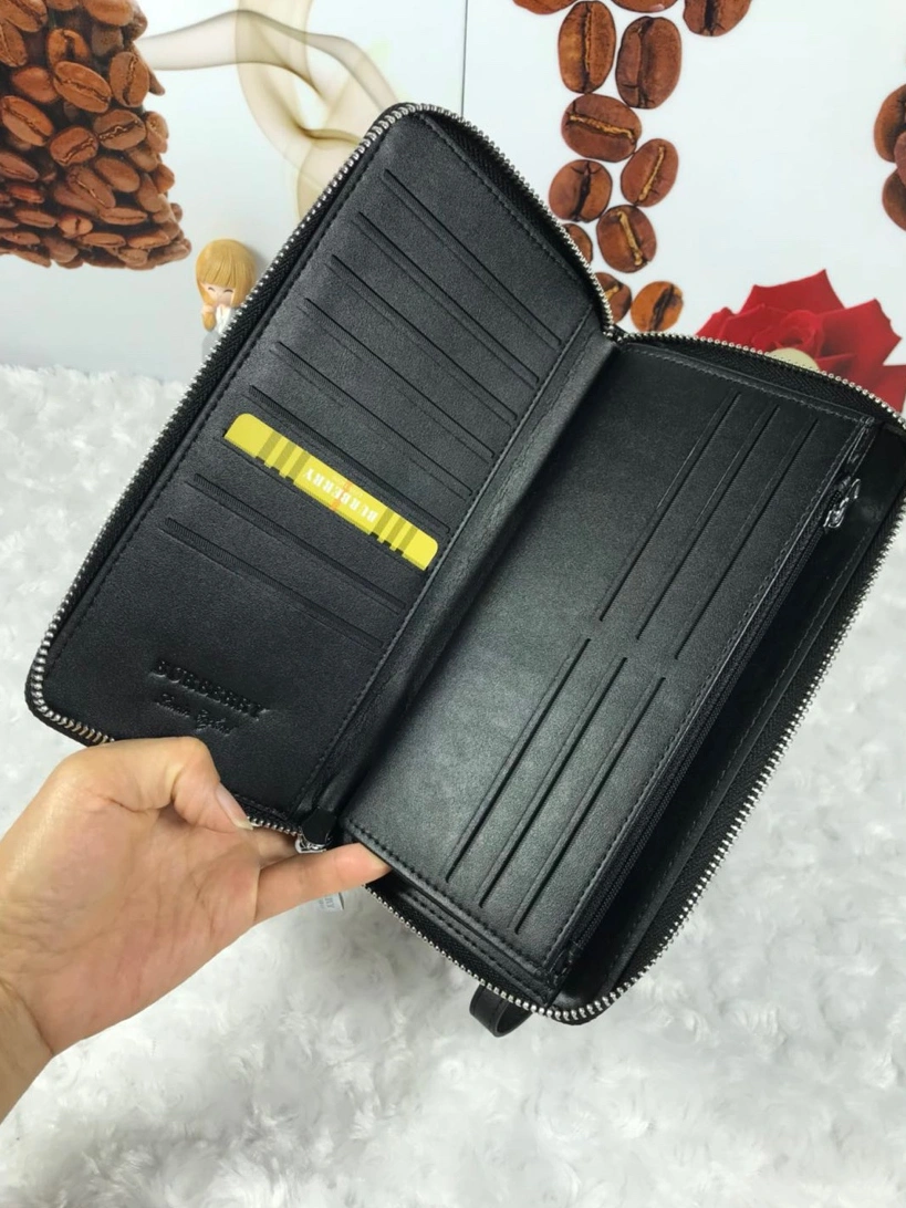 Burberry AAA Man Wallets Resilient 1678