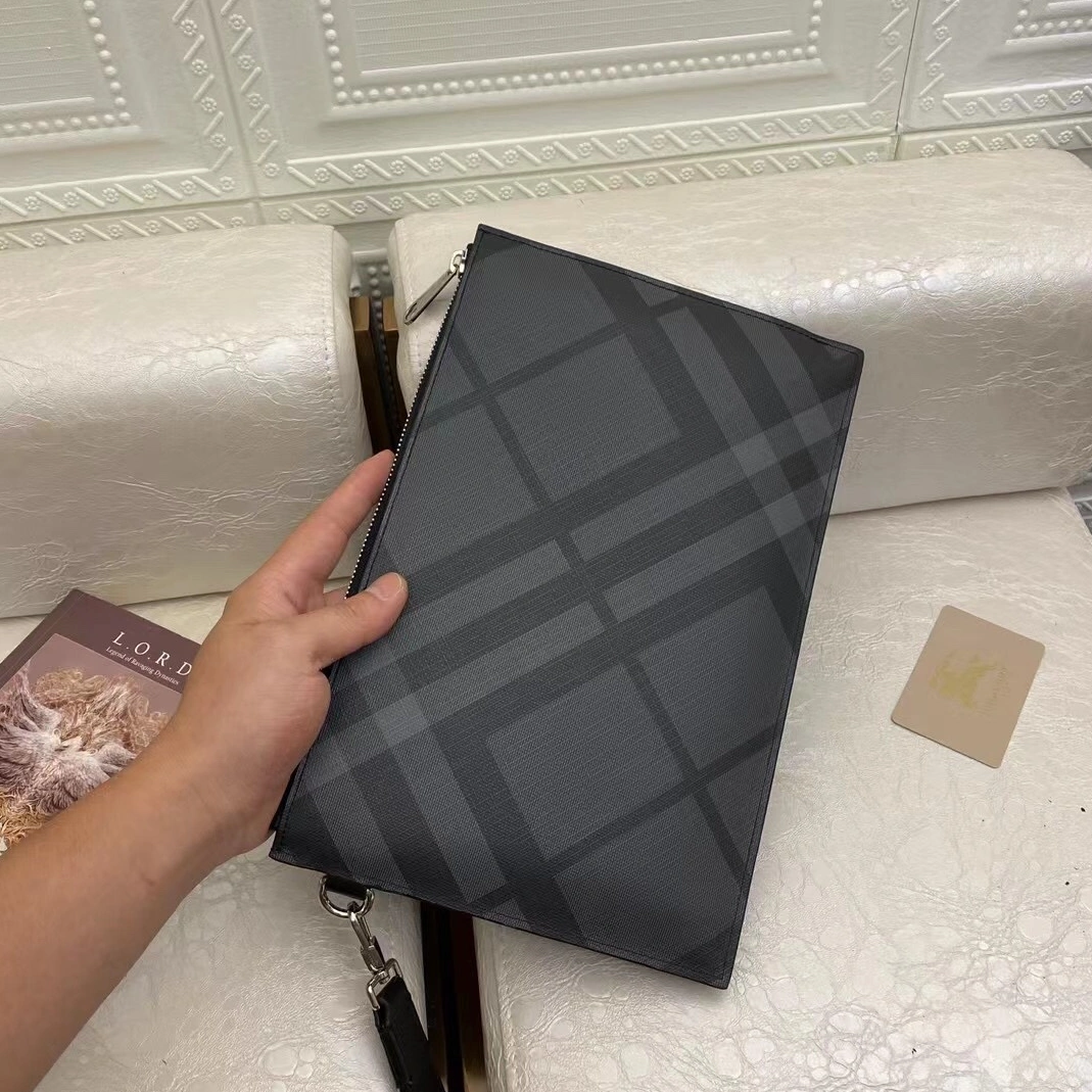 Burberry AAA Man Wallets Stylish 3254
