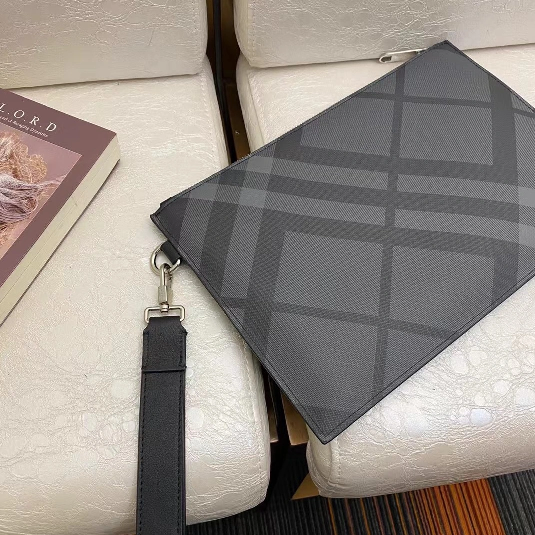 Burberry AAA Man Wallets Stylish 3254