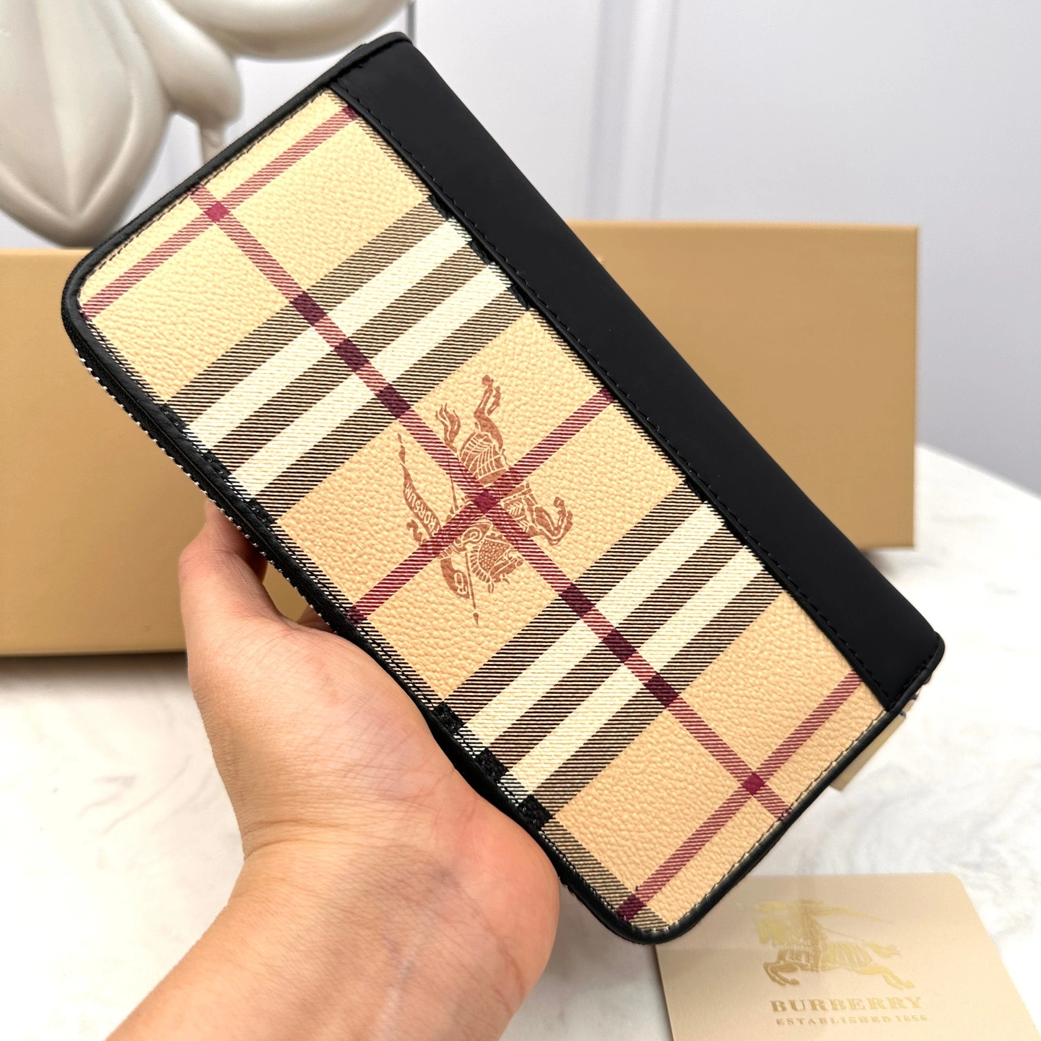 Burberry AAA Man Wallets Stylish 3844