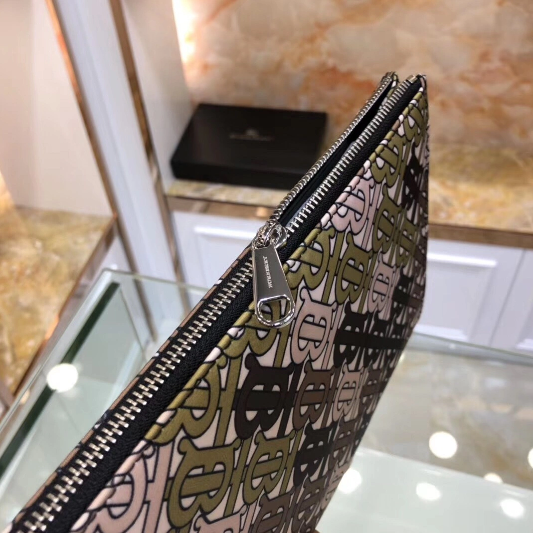 Burberry AAA Man Wallets Timeless 5175