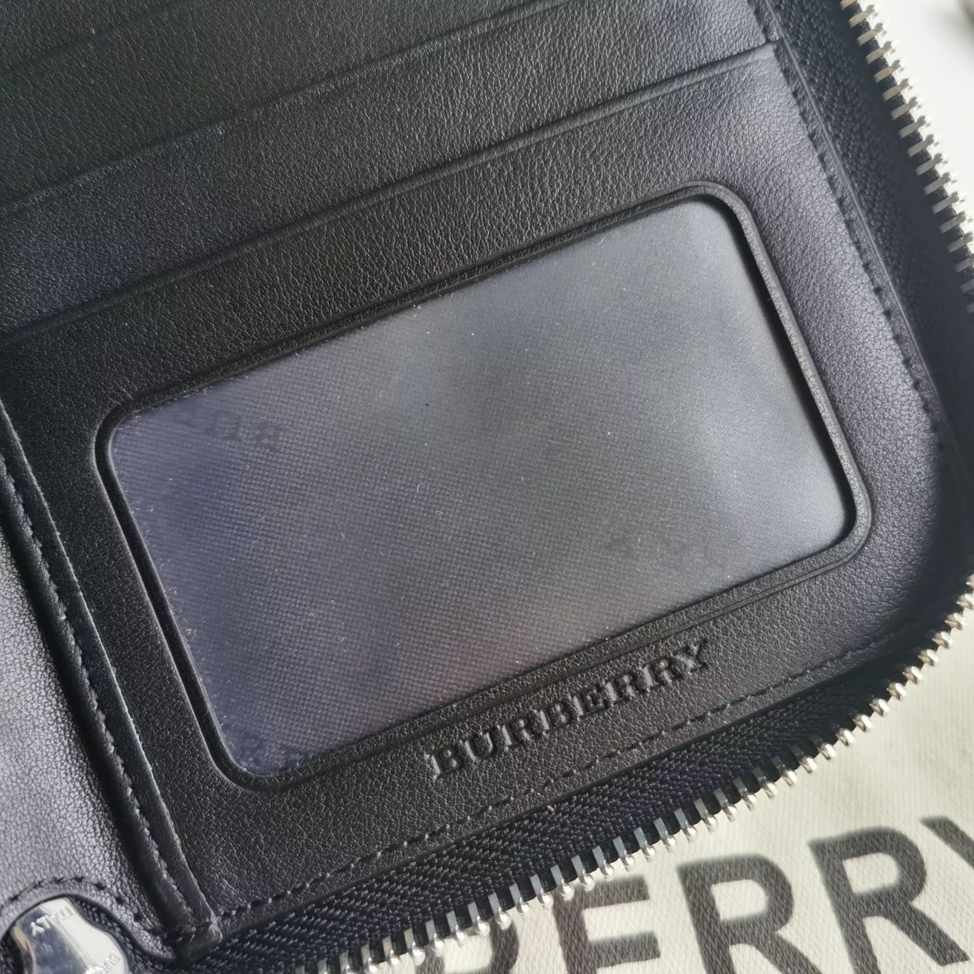 Burberry AAA Man Wallets Versatile 2592