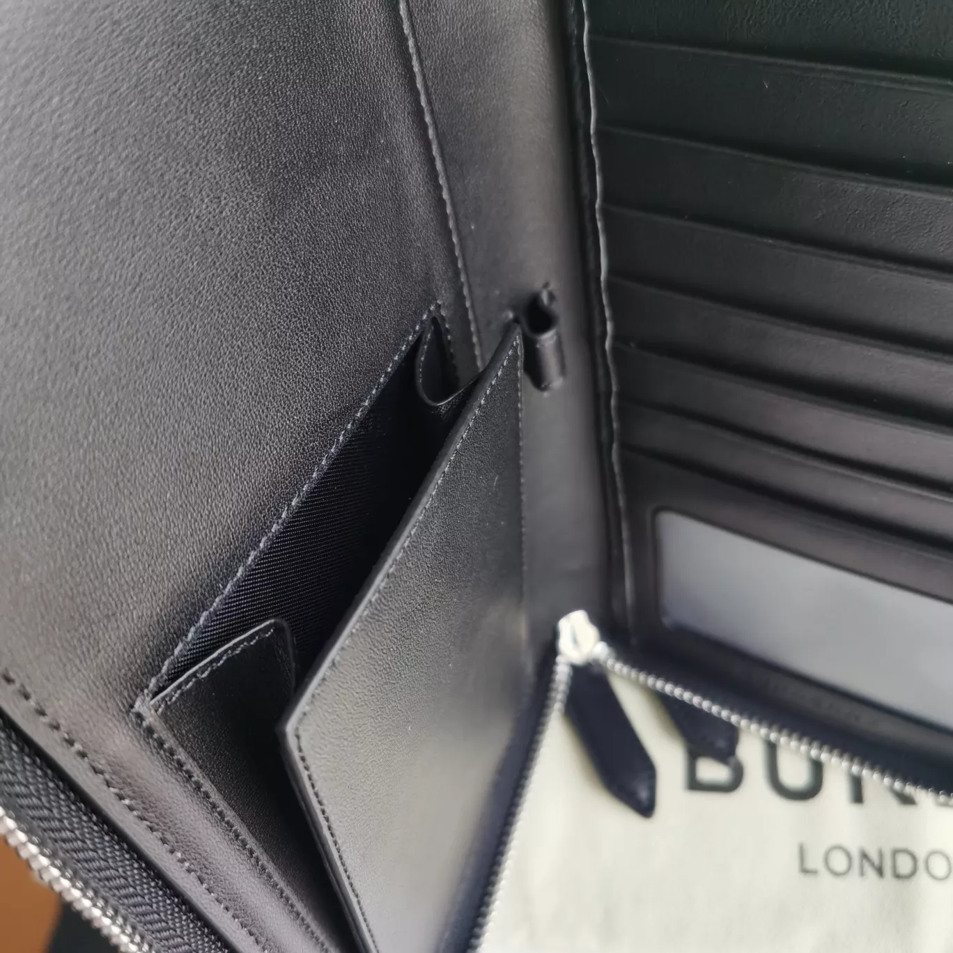 Burberry AAA Man Wallets Versatile 2592