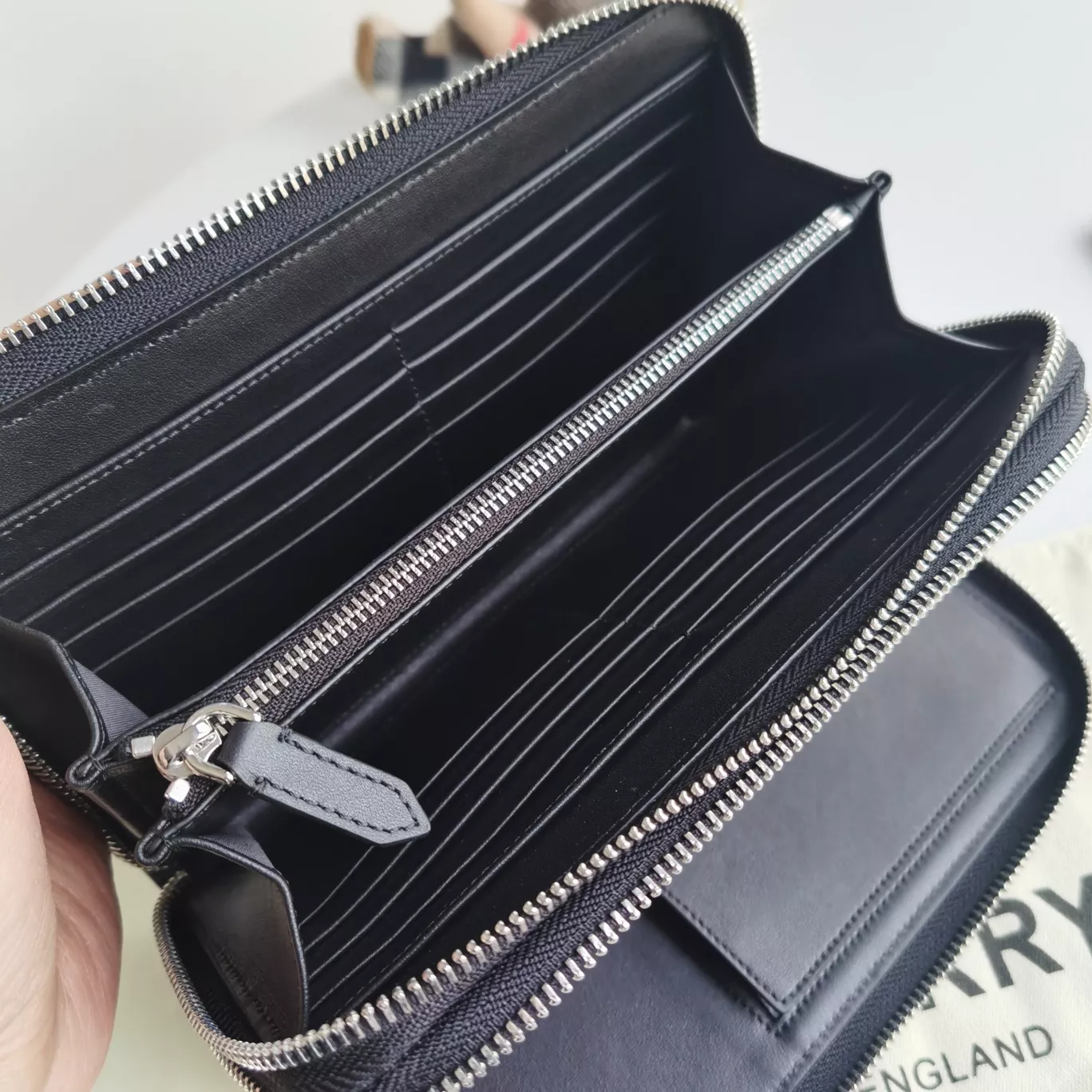 Burberry AAA Man Wallets Versatile 2592