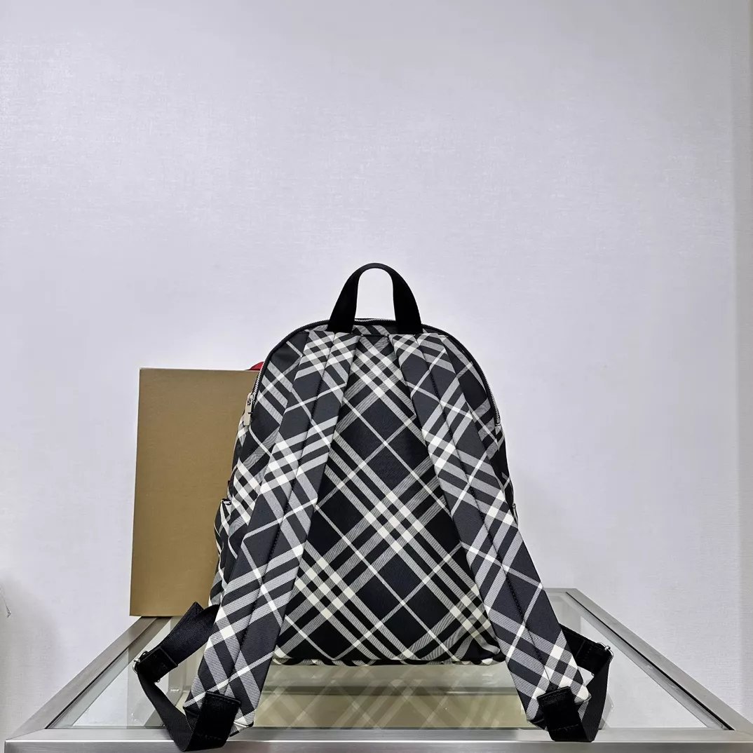 Burberry AAA Quality Backpacks For Unisex Durable 8433
