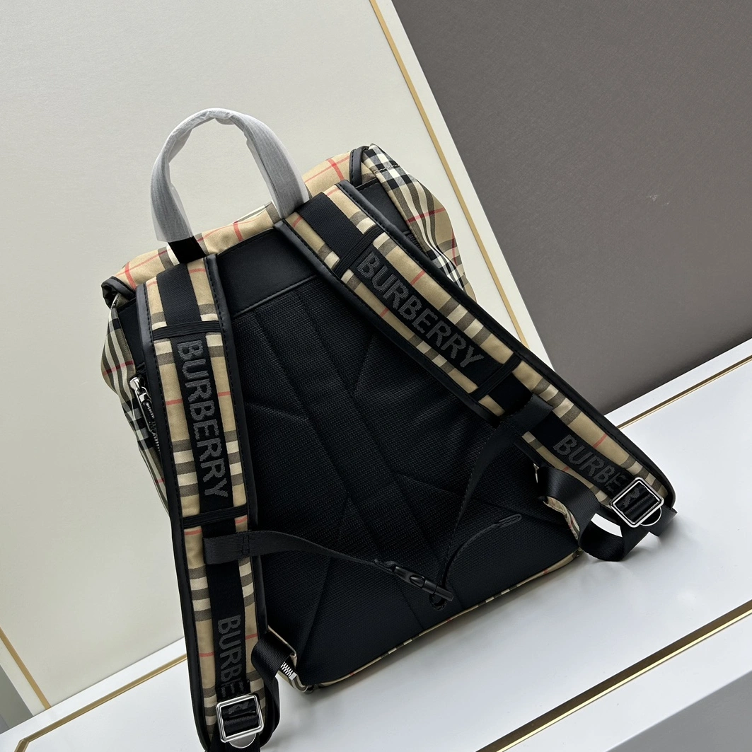 Burberry AAA Quality Backpacks For Unisex EyeCatching 5092