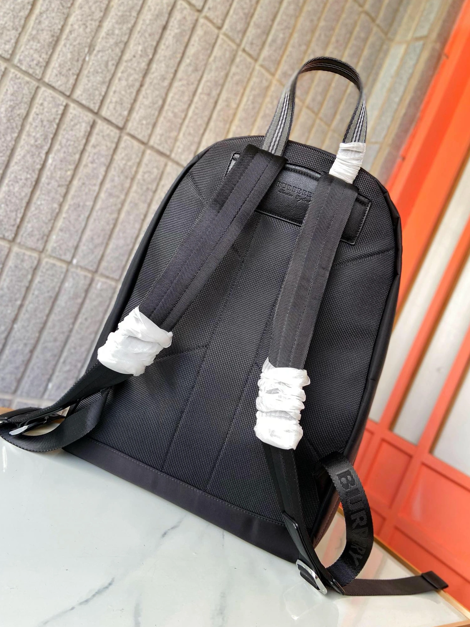 Burberry AAA Quality Backpacks For Unisex Lightweight 8099