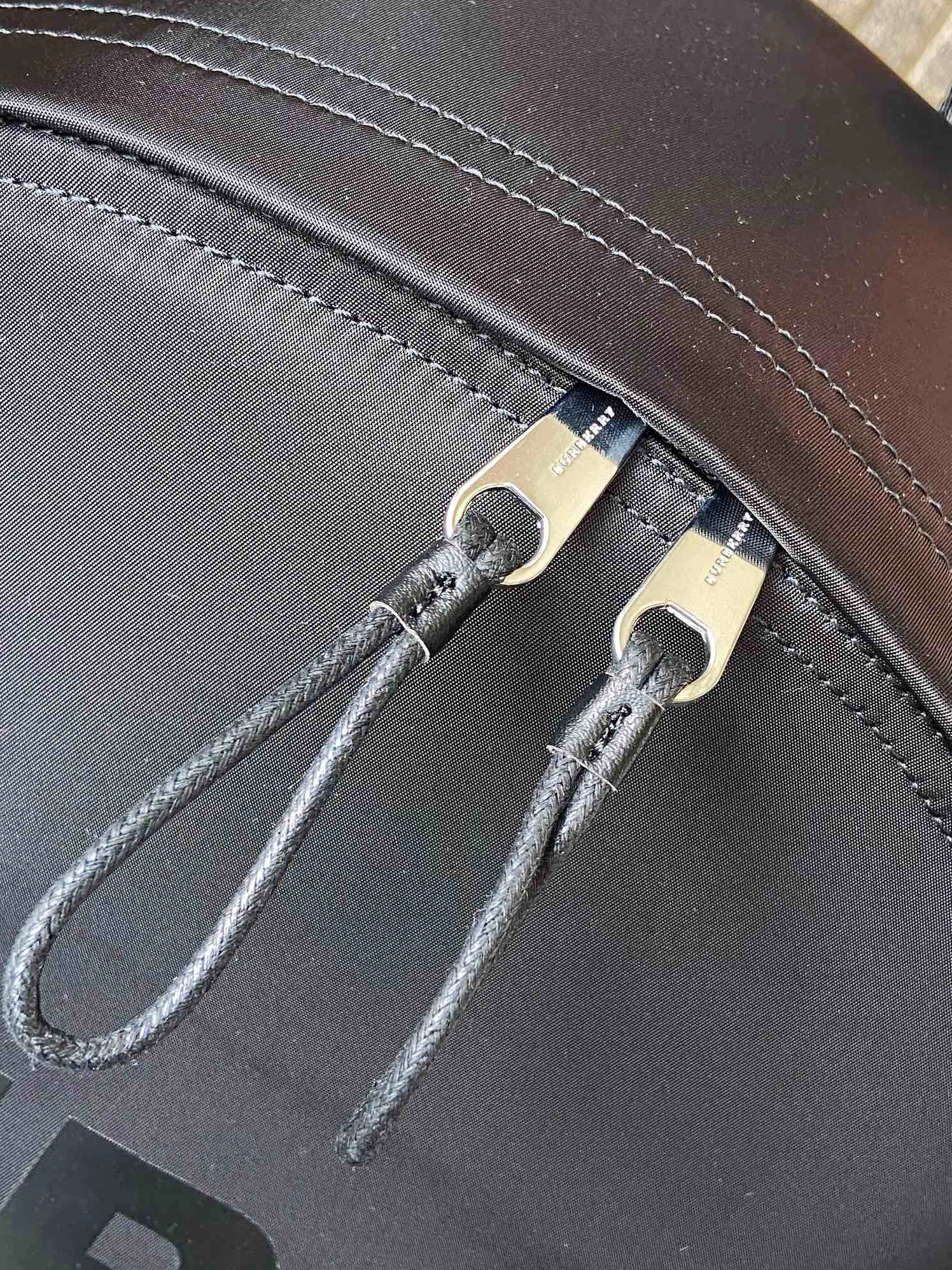 Burberry AAA Quality Backpacks For Unisex Lightweight 8099