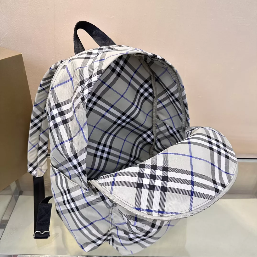 Burberry AAA Quality Backpacks For Unisex Lightweight 8475