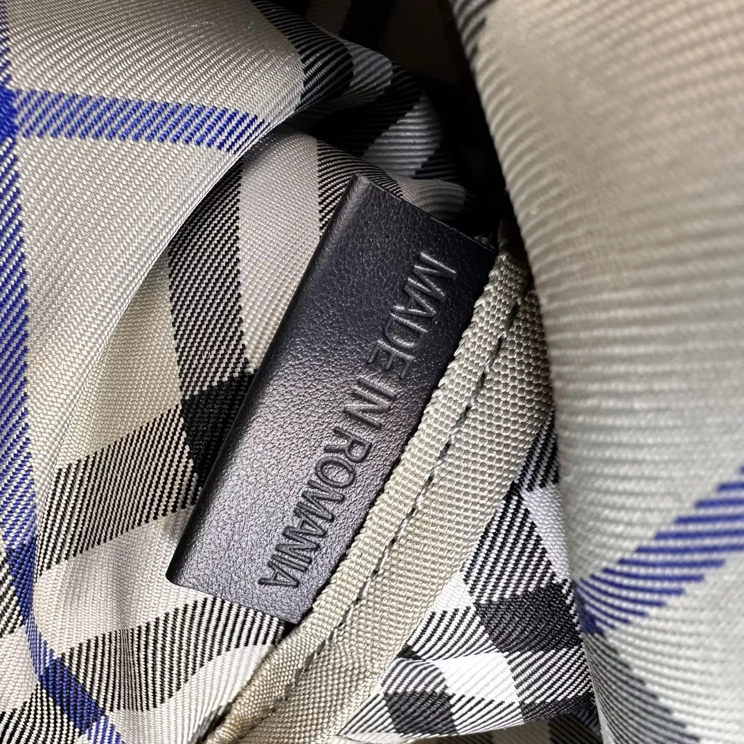 Burberry AAA Quality Backpacks For Unisex Lightweight 8475