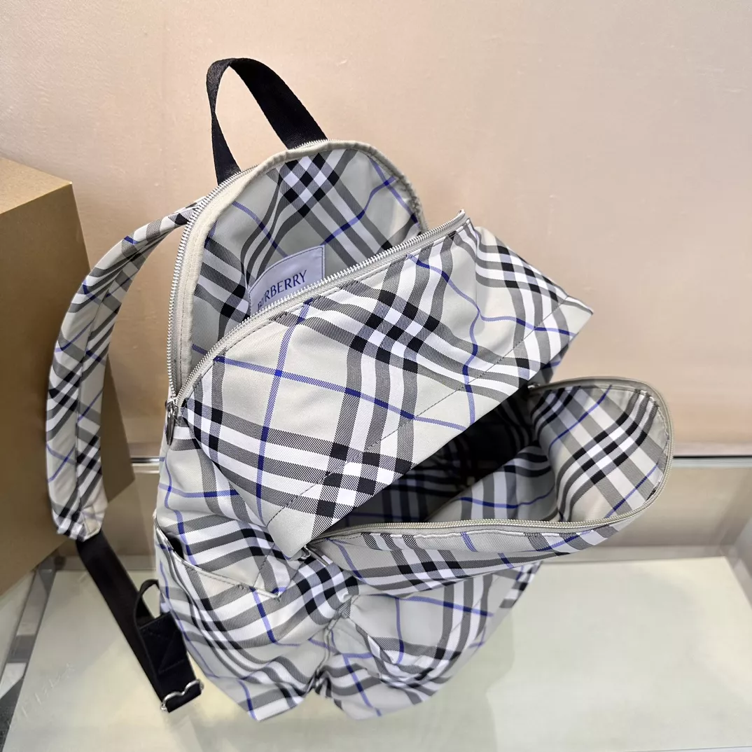 Burberry AAA Quality Backpacks For Unisex Lightweight 8475