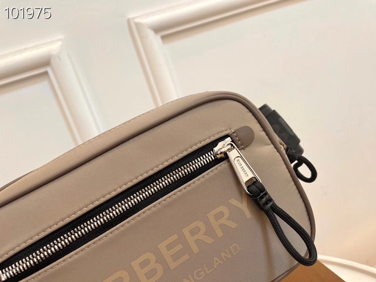 Burberry AAA Quality Belt Bags For Men Sophisticated 1002