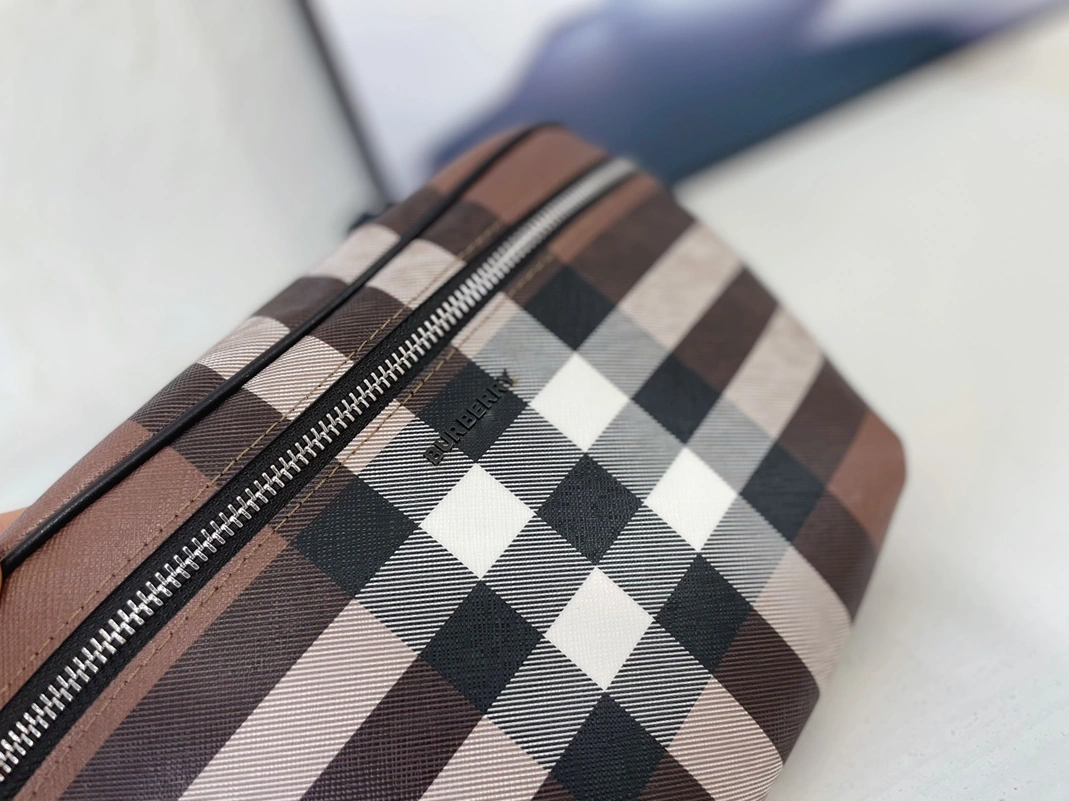 Burberry AAA Quality Belt Bags For Men SportInspired 1550