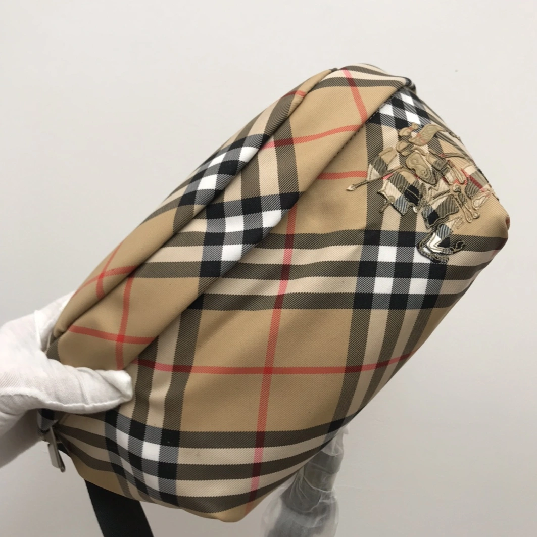Burberry AAA Quality Belt Bags For Unisex Bright 8568