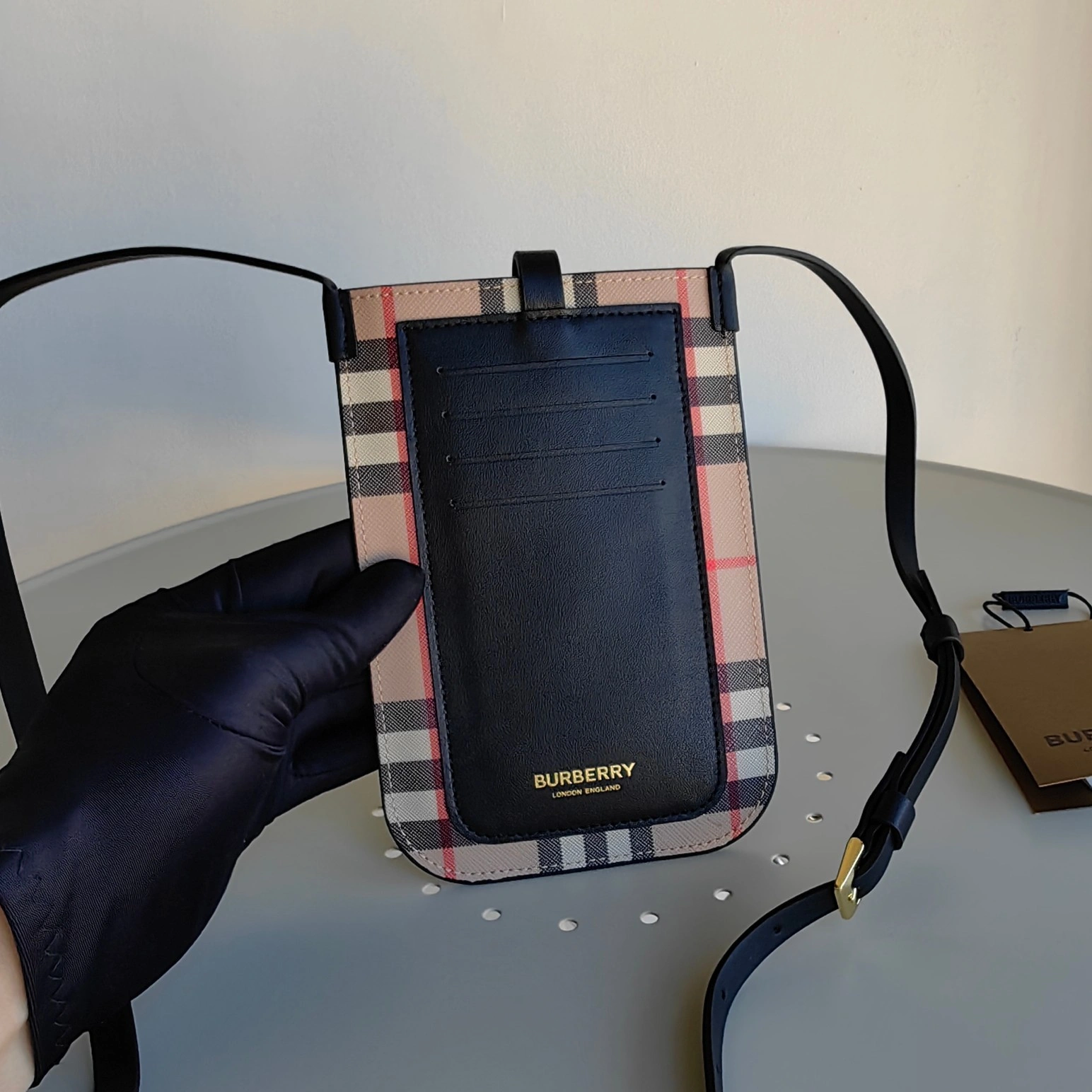 Burberry AAA Quality Card Case HighQuality 6091