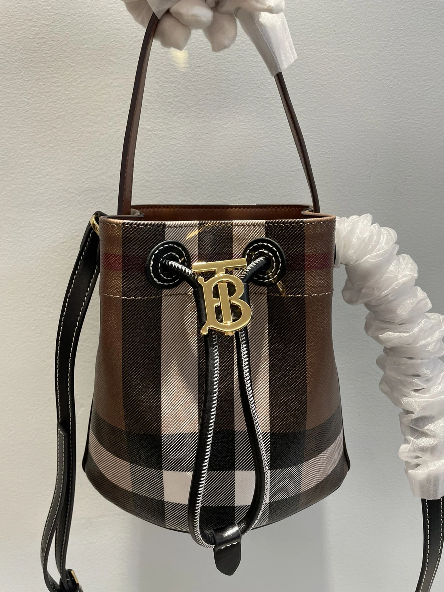Burberry AAA Quality Handbags For Women Comfortable 2114