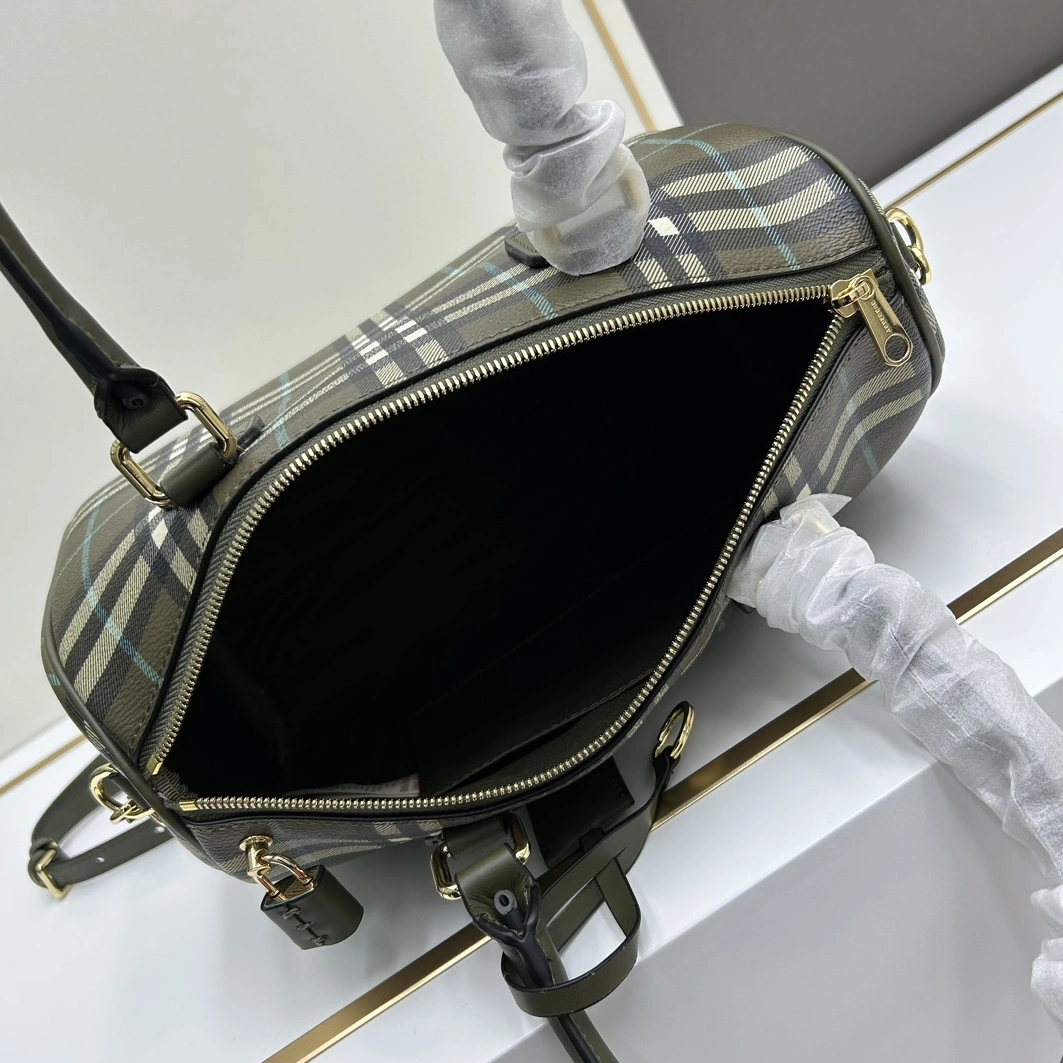 Burberry AAA Quality Handbags For Women SmartChoice 3238