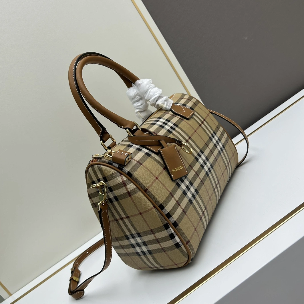 Burberry AAA Quality Handbags For Women Soft 5130