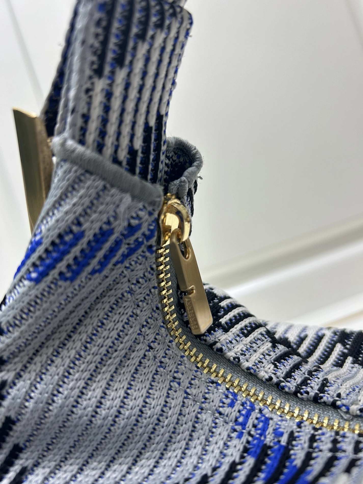 Burberry AAA Quality Handbags For Women Unique 9144