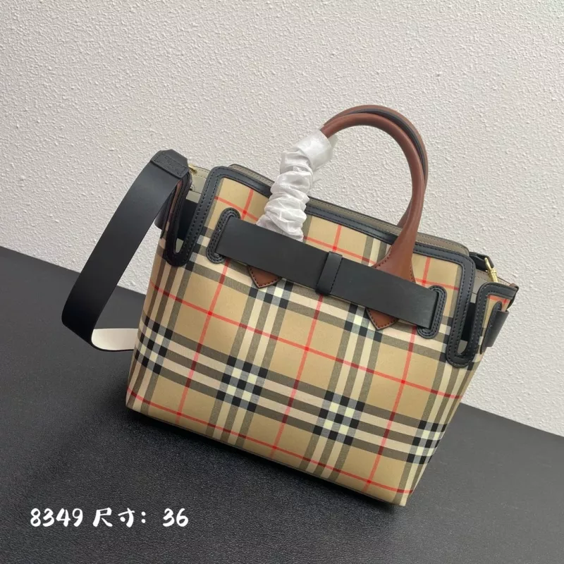 Burberry AAA Quality Handbags For Women UrbanStyle 1050