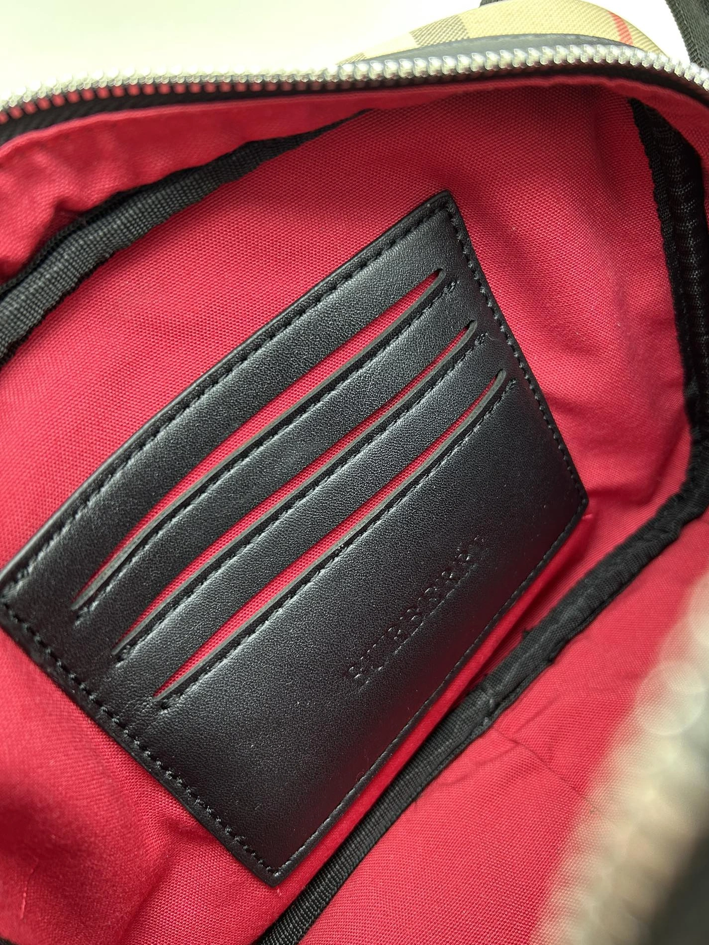 Burberry AAA Quality Messenger Bags For Unisex GoAnywhere 5006