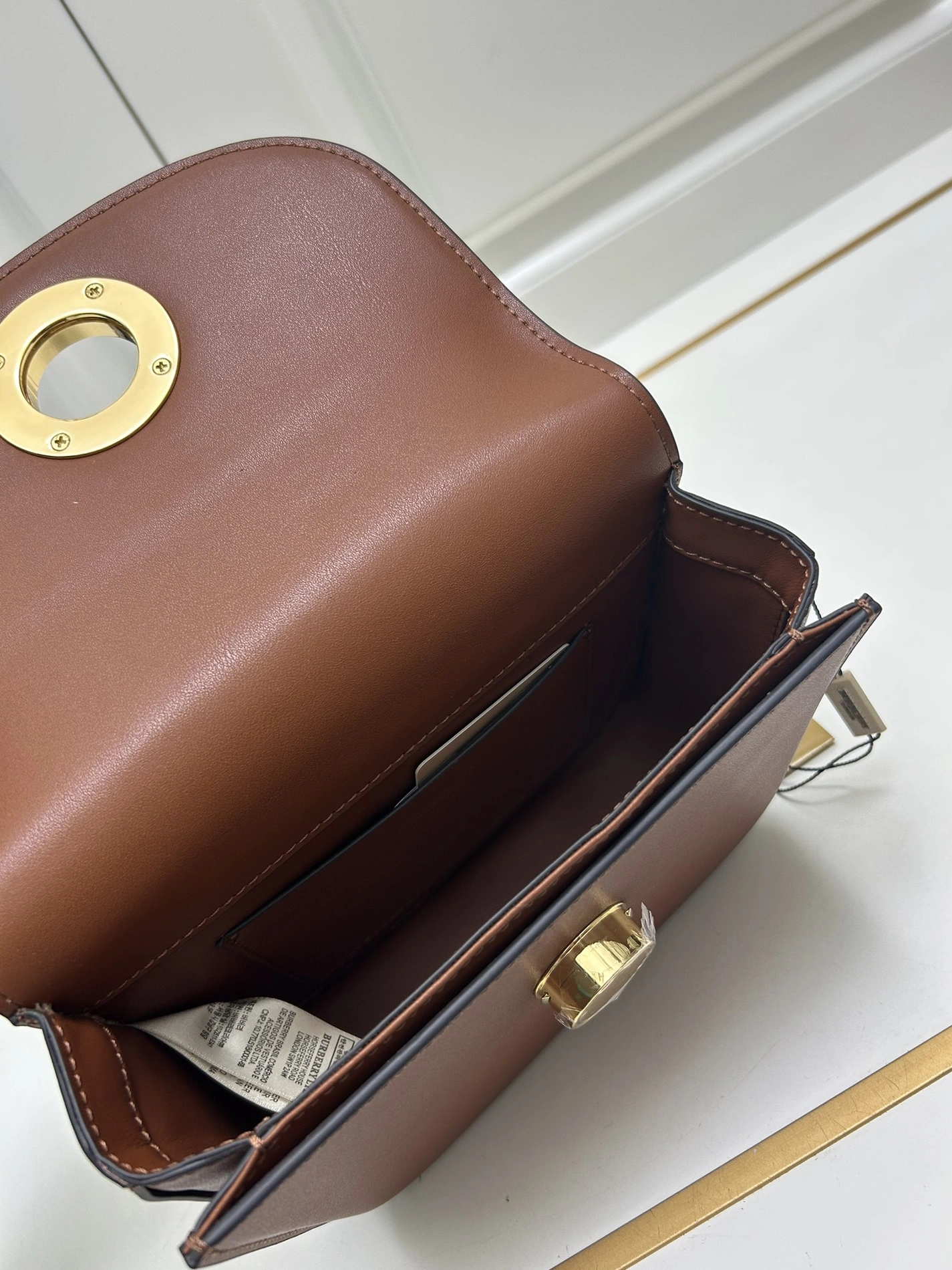 Burberry AAA Quality Messenger Bags For Women Bold 1220