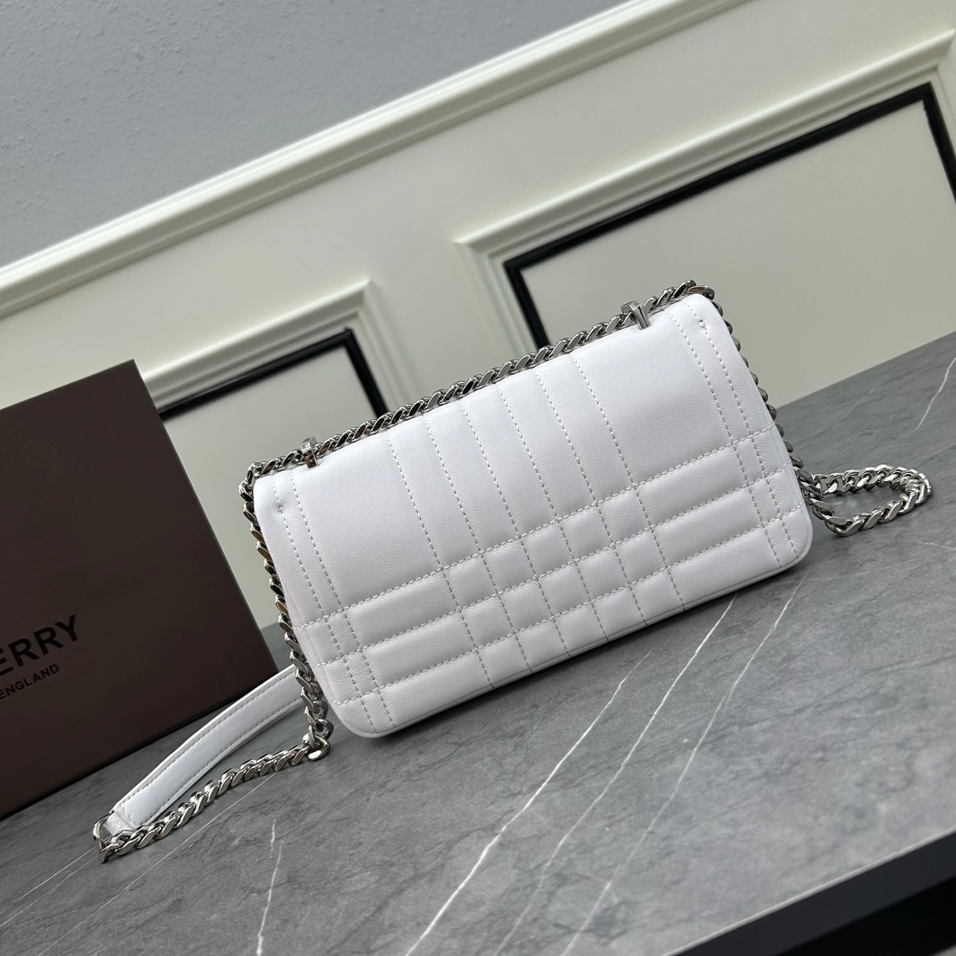 Burberry AAA Quality Messenger Bags For Women Bold 4879
