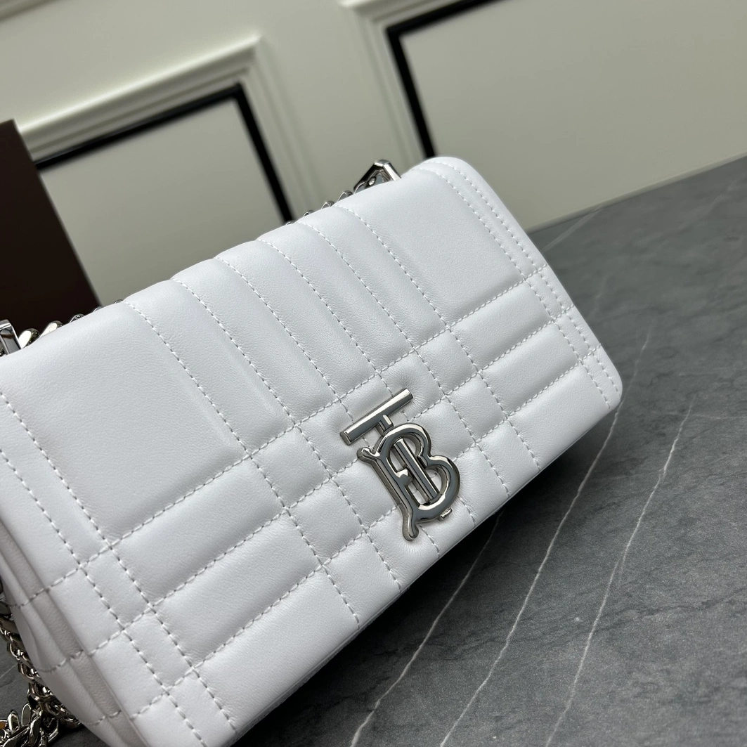 Burberry AAA Quality Messenger Bags For Women Bold 4879