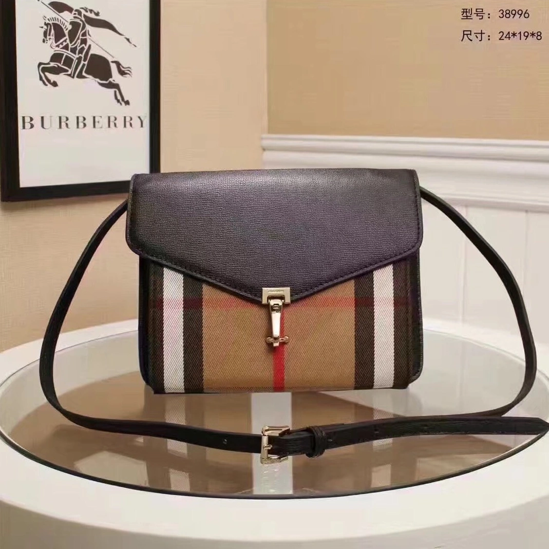 Burberry AAA Quality Messenger Bags For Women Comfortable 4829