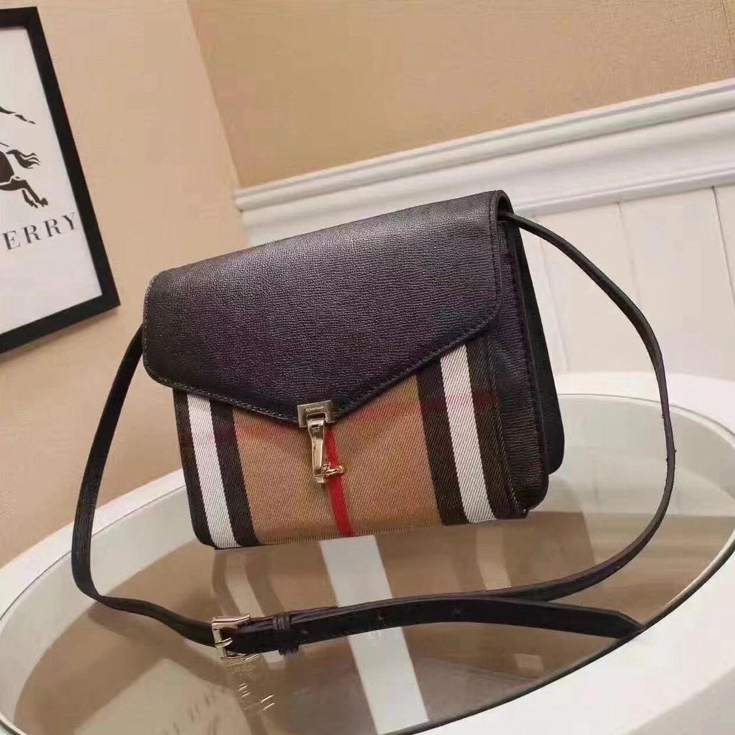 Burberry AAA Quality Messenger Bags For Women Comfortable 4829