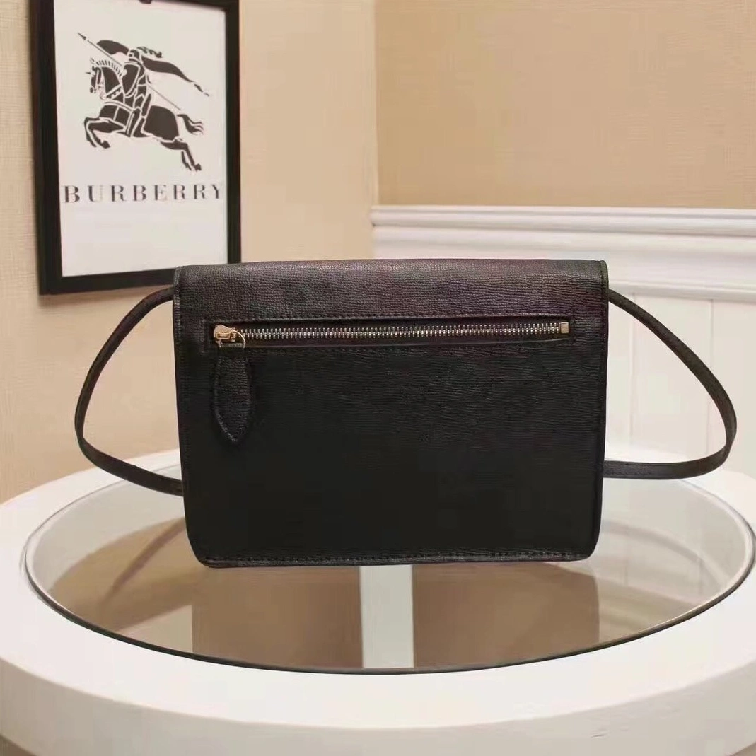 Burberry AAA Quality Messenger Bags For Women Comfortable 4829