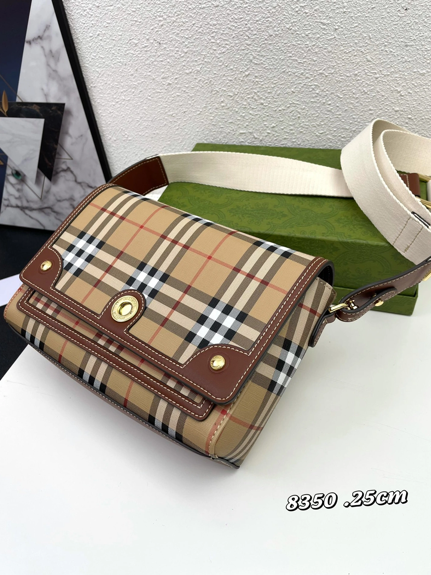Burberry AAA Quality Messenger Bags For Women Comfortable 9452