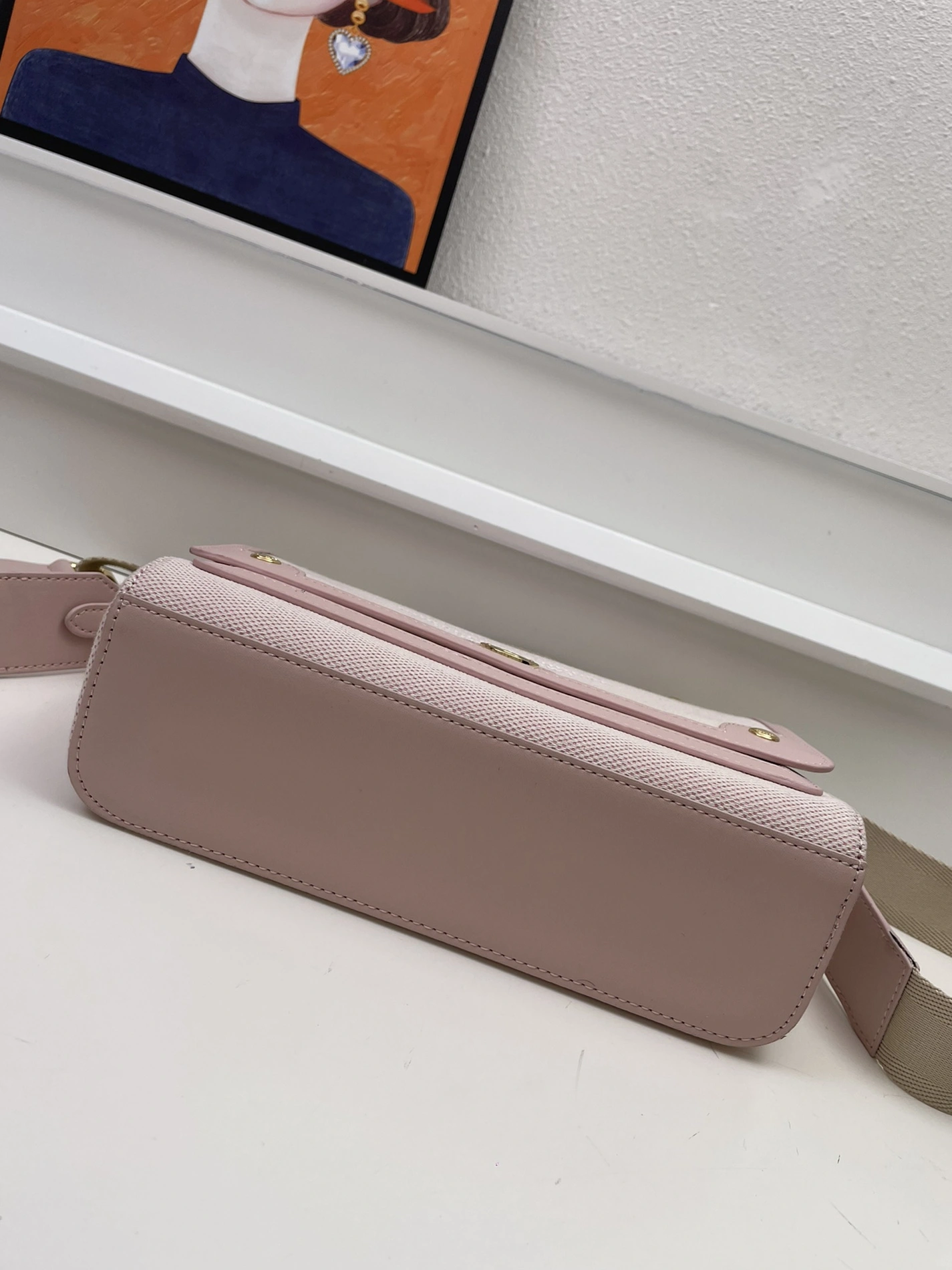 Burberry AAA Quality Messenger Bags For Women DailyWear 9270