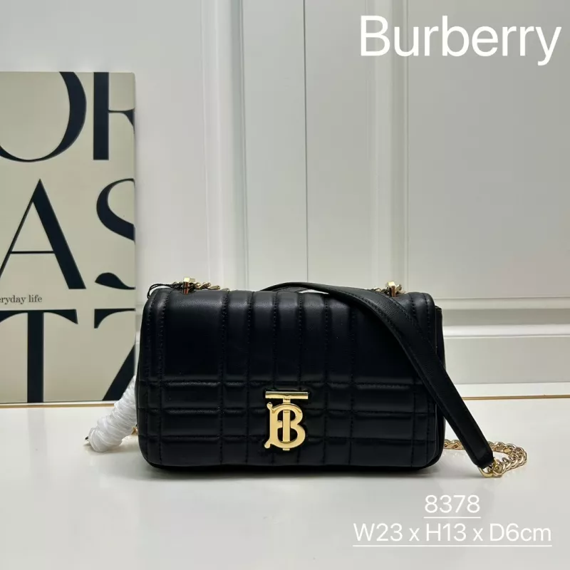 Burberry AAA Quality Messenger Bags For Women GoAnywhere 7536