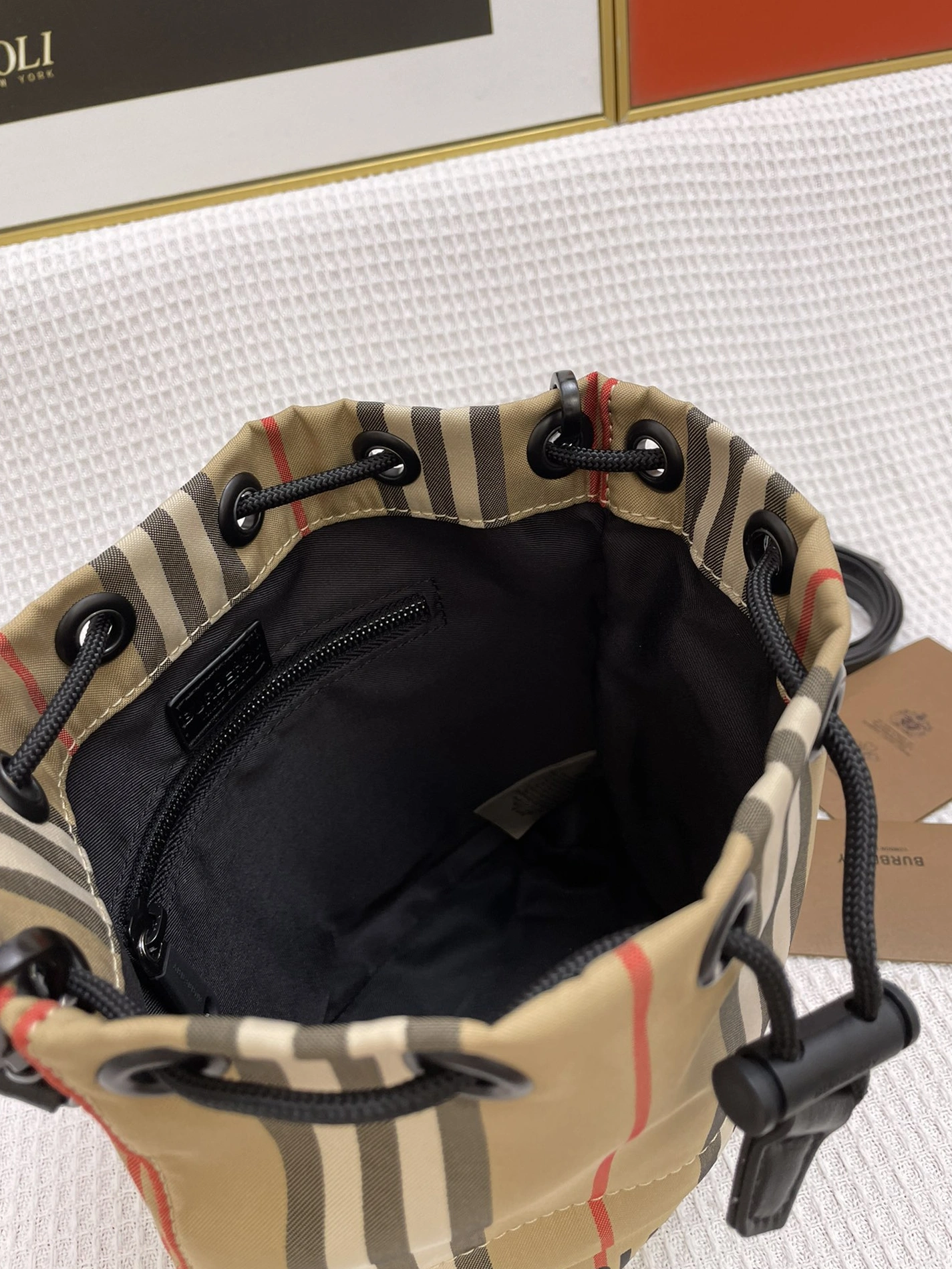 Burberry AAA Quality Messenger Bags For Women Modern 2756