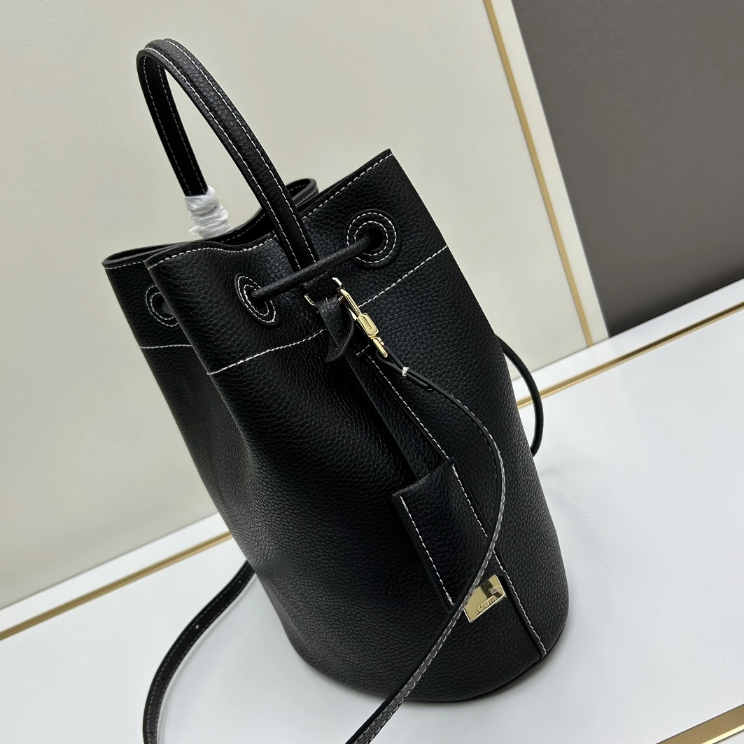 Burberry AAA Quality Messenger Bags For Women SmartChoice 4319