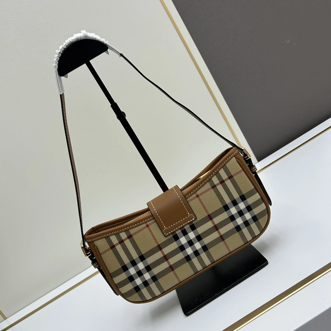 Burberry AAA Quality Shoulder Bags For Women Compact 5420
