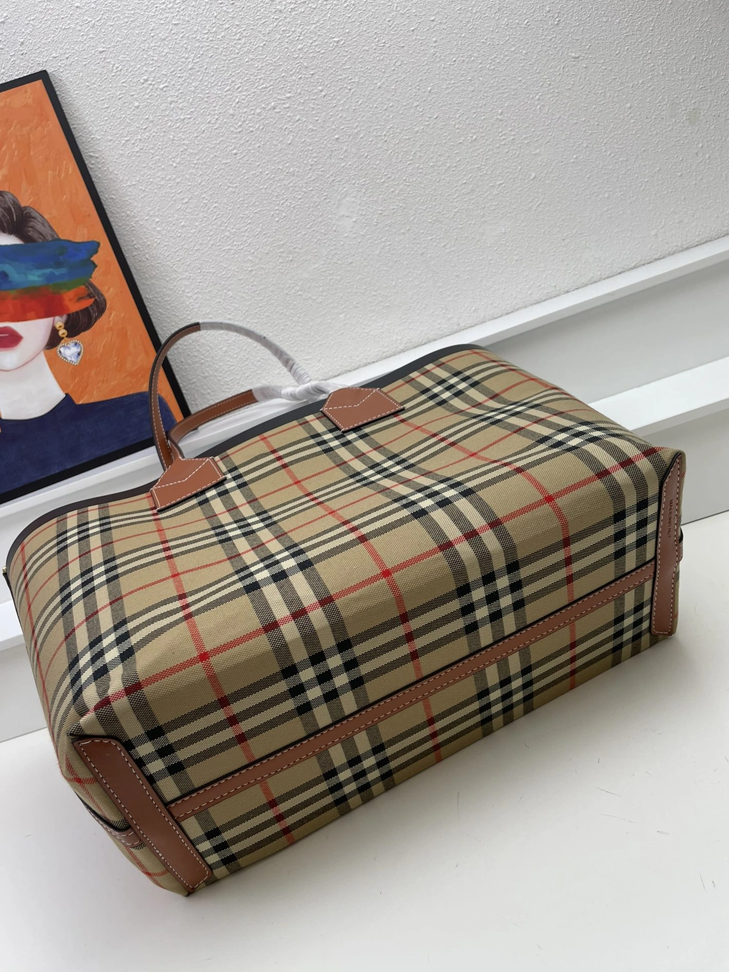 Burberry AAA Quality Shoulder Bags For Women Flexible 2975