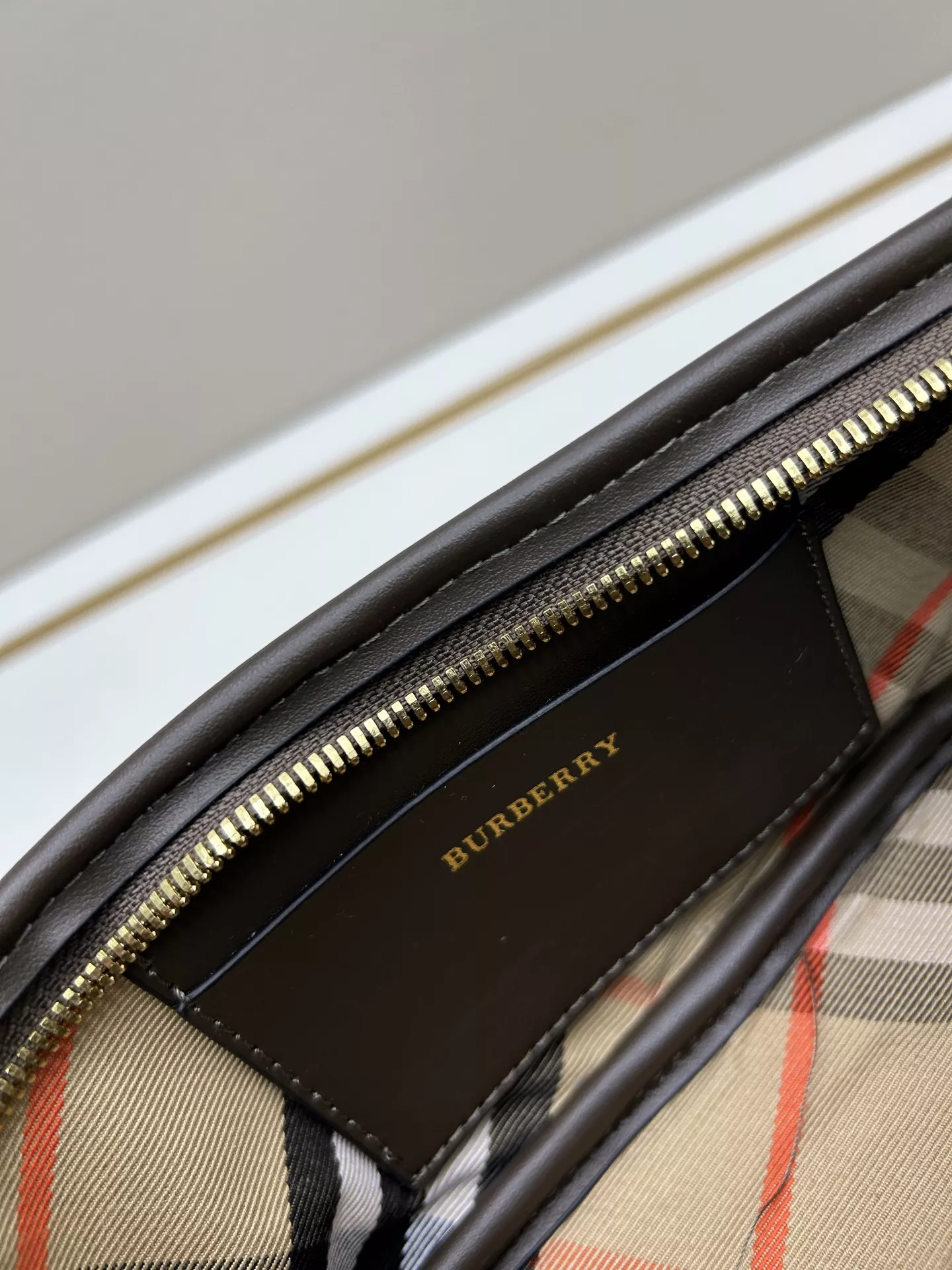 Burberry AAA Quality Shoulder Bags For Women Popular 3096